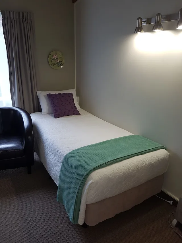Lake, End, Apartment, Queen Bed, Adult Only، Cottage Mews Motel 4/10