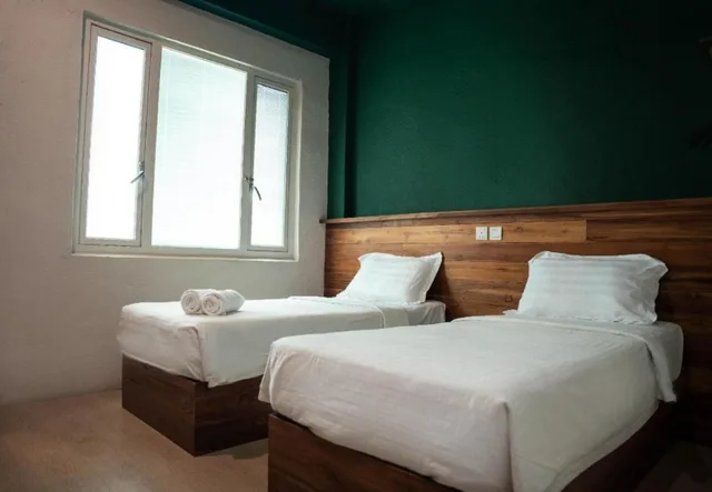 غرفة قياسية بسريرين منفصلين، Room V @ Jalan Sultanah 1/3