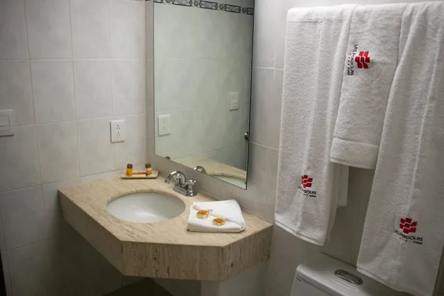 غرفة أساسية بسريرين مزدوجين، Hotel Las Pergolas 2/3