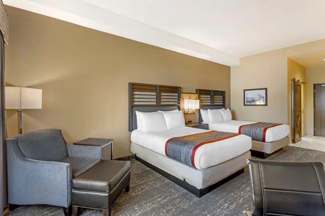 غرفة بسريرين كوين يُسمح فيها بالحيوانات الأليفة، Best Western Plus Heber Valley Hotel 2/4