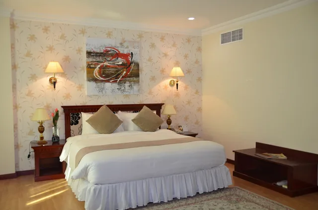 غرفة ديلوكس بسرير كينج بإطلالة على البحر، Pars International Hotel 3/6