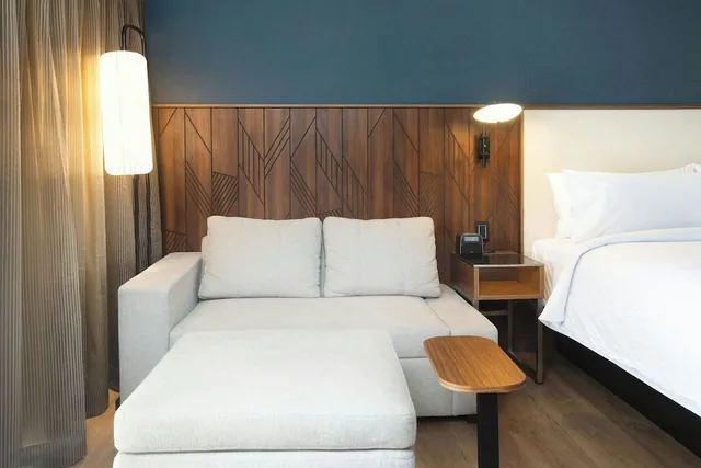 غرفة ديلوكس بسرير كينج بإطلالة على المدينة، Courtyard By Marriott Puebla Las Animas 8/10