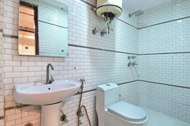 غرفة عائلية، Hotel Glow Inn 4/5