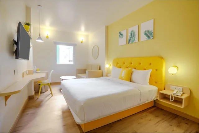 Deluxe, Double Bed, Bloom Hotel - GK2 1/1