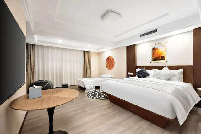 Theme, 1 King and 1 Single Beds، Urcove By Hyatt Beijing Forbidden City 1/1