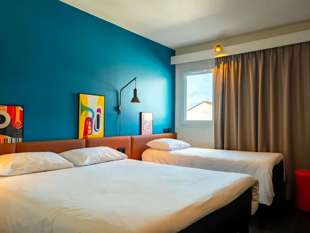 Standard, Multiple Beds, Ibis Bayonne Centre 1/9