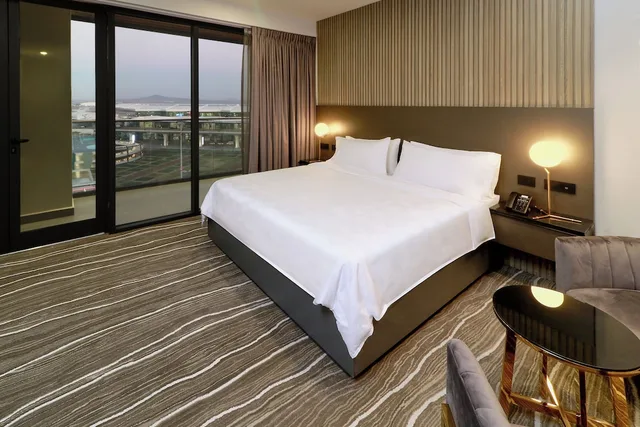 جناح جونيور بسريرين كوين بمطبخ صغير، Holiday Inn and Suites Mexico Felipe Angeles Airport 1/3