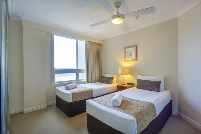 3 Bedrooms, Garden, Apartment، La Grande Apartments Broadbeach 4/10