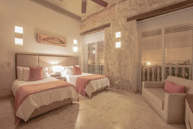 لوفت ديلوكس، CASA CLAVER LOFT BOUTIQUE HOTEL 5/7