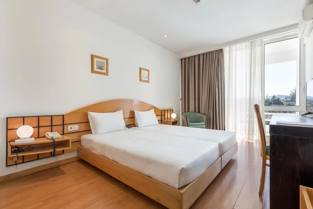غرفة قياسية بسريرين منفصلين، Hotel do Parque 2/4