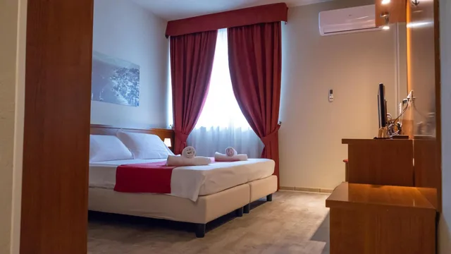 غرفة قياسية بسرير مزدوج أو سريرين منفصلين، VENEZIA PARK 5/10
