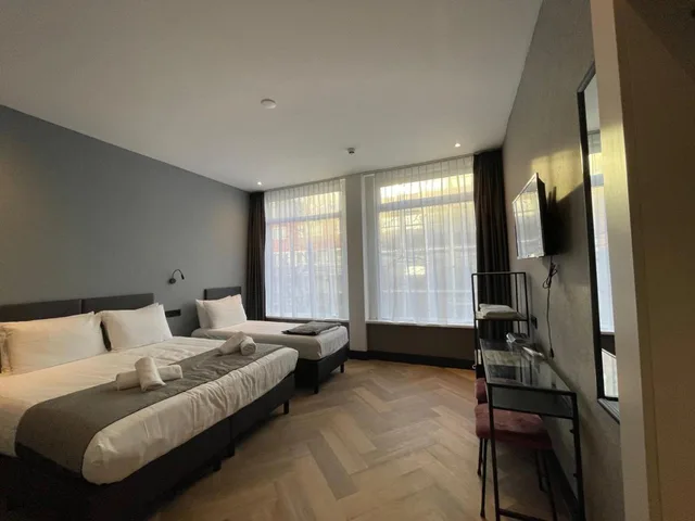 غرفة ثلاثية، H3 Hotel Rotterdam City Center 2/4