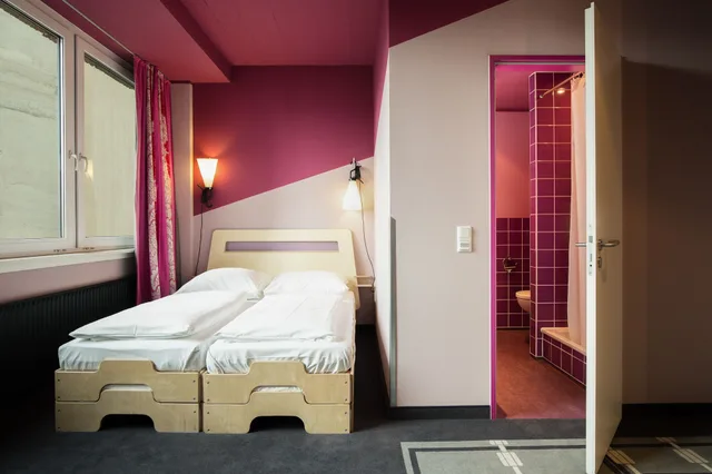 Mini, Double Bed، Superbude St Georg 5/9