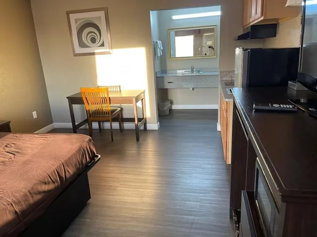غرفة قياسية بسريرين مزدوجين، Suburban Studios Columbia - Harbison 9/10