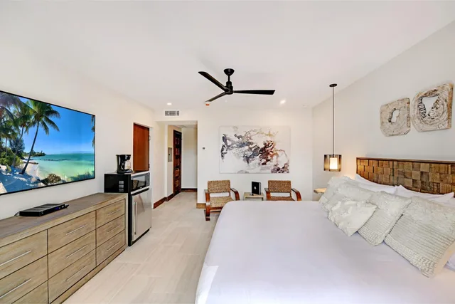 Island, King Bed، Bali Hai Beachfront Resort And Spa 2/3
