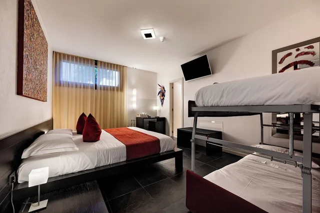 Family, 1 Double and 2 Bunk Beds، CA POZZO INN 1/6