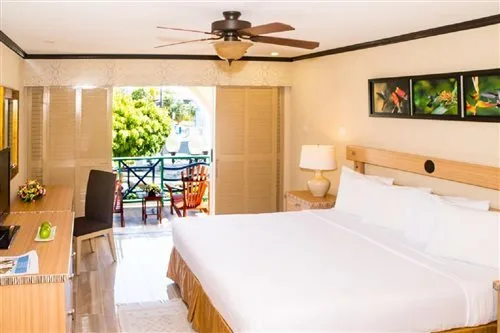 غرفة بسرير مزدوج، Accra Beach Hotel and Resort 1/1