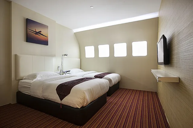 غرفة بريميوم بسريرين منفصلين، Sri Langit Hotel Klia 3/6