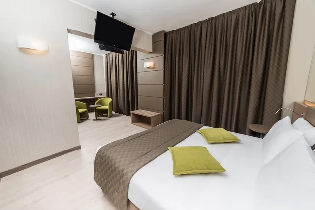 غرفة سوبيريور بسرير كوين، Cardano Hotel Malpensa 1/4