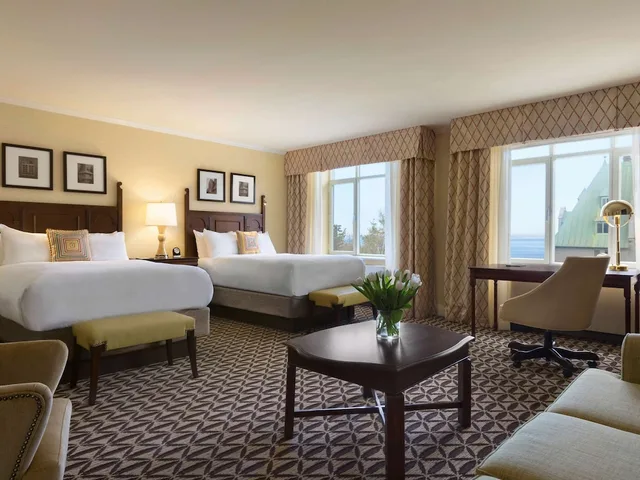 غرفة ديلوكس بسريرين مزدوجين مع أريكة، Fairmont Le Manoir Richelieu 5/7