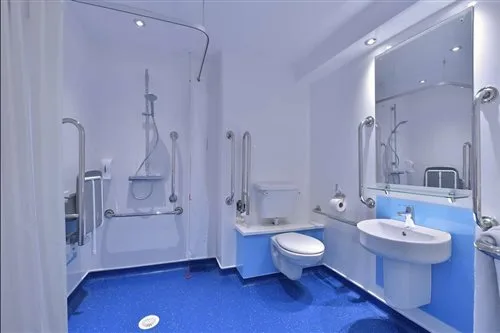 غرفة عائلية، Travelodge London Excel 2/2