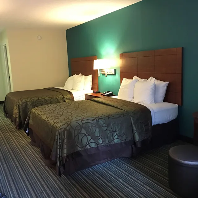 غرفة قياسية بسريرين كوين، Best Western Tallahassee-Downtown Inn & Suites 4/10