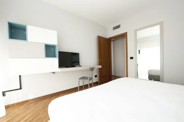 Executive, Apartment, Double Bed, Sofa, Suites Marilia Apartments 1/6