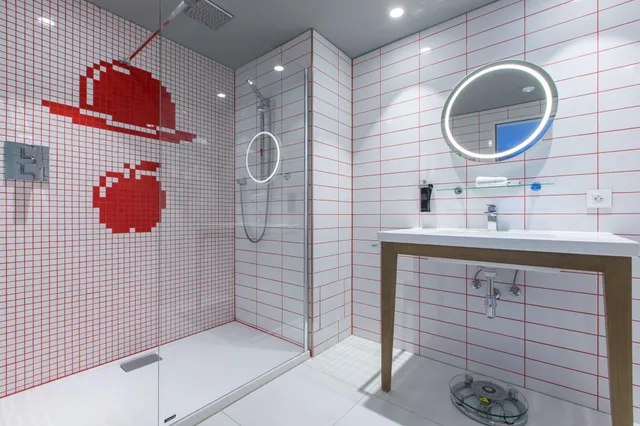 غرفة بسرير كينج، Radisson RED, Brussels 2/2