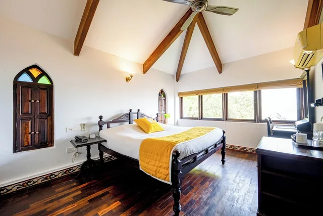 Museum, King Bed، Bloom Boutique Waterfront Fort Kochi 4/4
