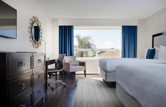 Room, Double Bed, Pool Side، The Desoto 1/1