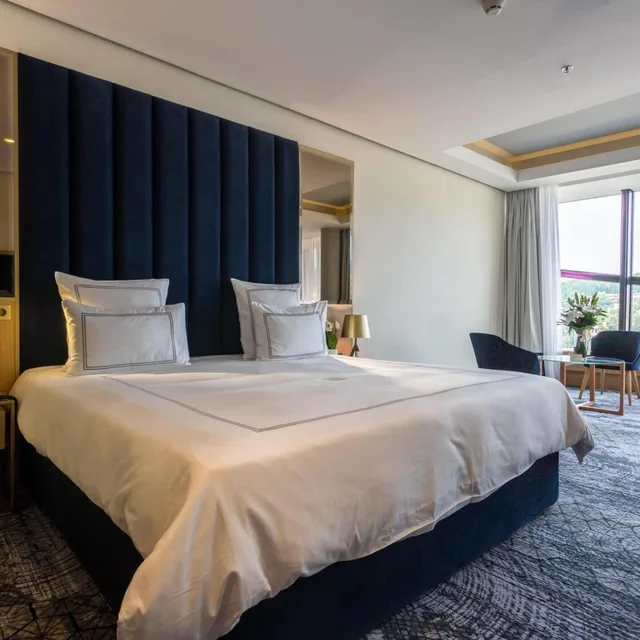 Junior Suite, Swissotel Sarajevo 2/4