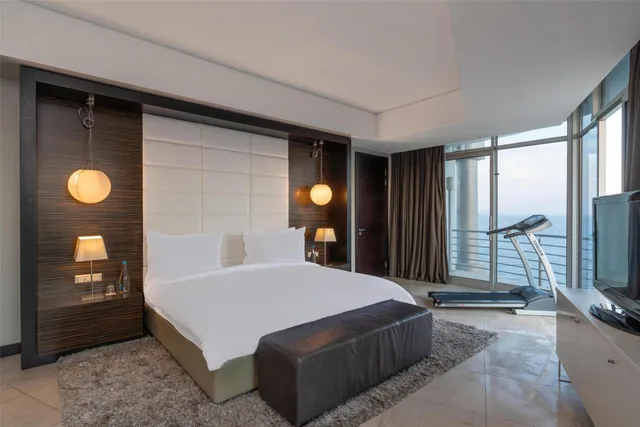 جناح رئاسي بسرير كينج بإطلالة على البحر بشرفة، RADISSON BLU HOTEL & RESIDENCE, MAPUTO 3/7