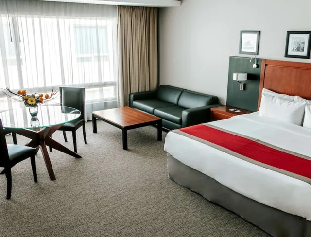 جناح بسرير كينج، Sheraton Leon 1/1
