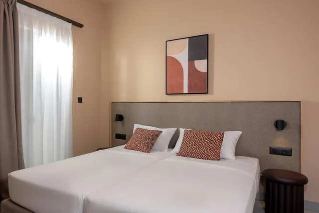 جناح، Zeus Hotels Neptuno Beach 3/5