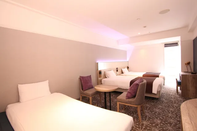 غرفة سوبيريور بسريرين منفصلين مع أريكة، Quintessa Hotel Sapporo 1/3