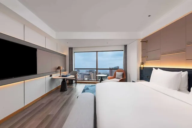 جناح تنفيذي بسرير كينج بإطلالة على الحديقة للمدخنين، Wyndham Putian Downtown 1/6