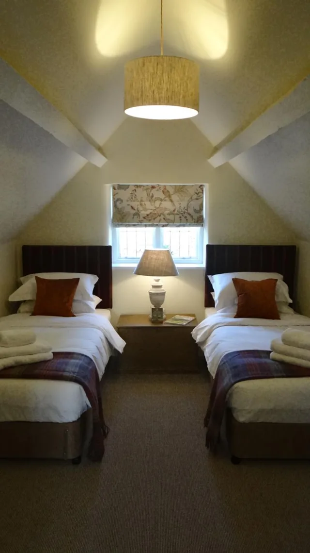 غرفة سوبيريور بسريرين منفصلين، The Colesbourne Inn 1/2