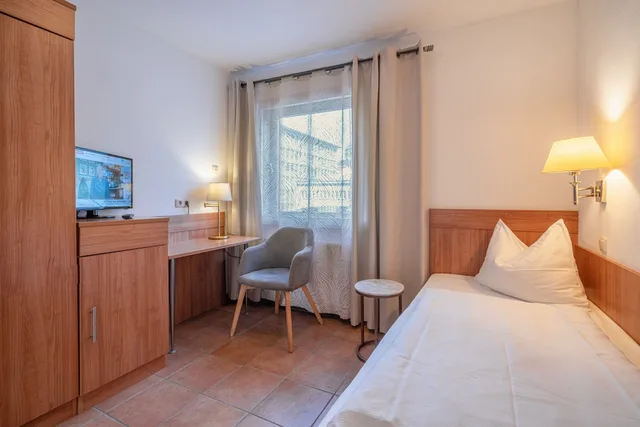 غرفة مفردة، Hotel Schottenhof 5/7