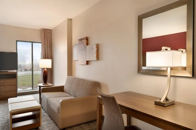 Studio, Suite, Multiple Beds, Kitchen، Staybridge Suites San Antonio Downtown Conv Ctr, an IHG Hotel 4/4