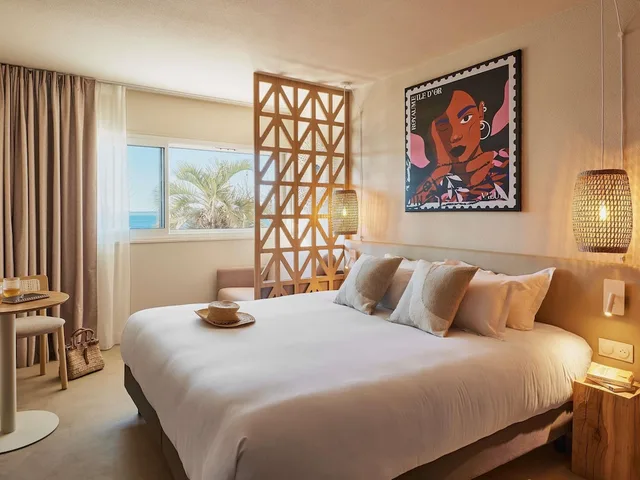 Classic, Double Bed, Sea View, Mercure St Raphael Centre Plage 6/10