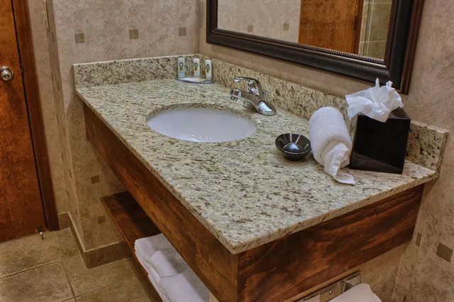 غرفة قياسية بسرير كينج، Quality Inn Auburn Hills - Detroit North 4/4