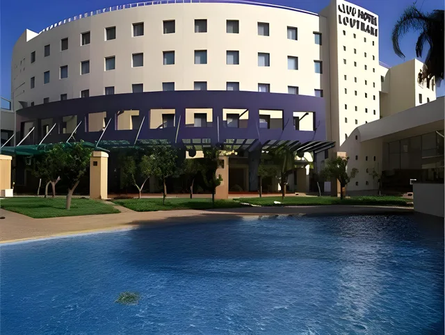 غرفة تنفيذية ثلاثية، Club Hotel Casino Loutraki 1/1