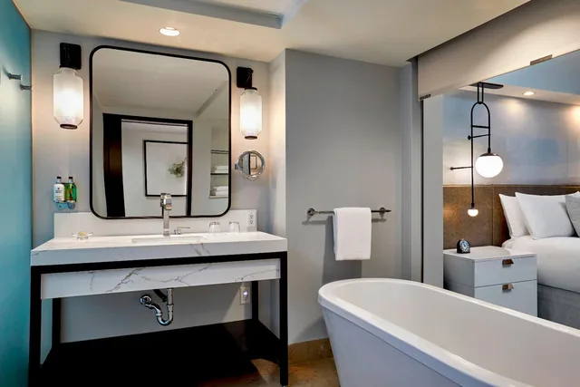 غرفة بسرير كينج بإطلالة، Hotel 1000 Seattle 1/1
