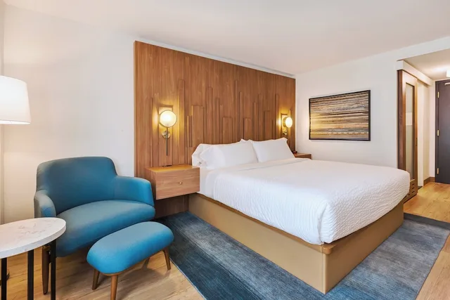 غرفة قياسية بسرير كينج، Hotel Indigo Detroit Downtown 5/10