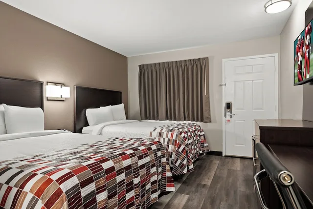 غرفة قياسية بسريرين مزدوجين للمدخنين، Red Roof Inn Suites Spartanburg I 85 2/8