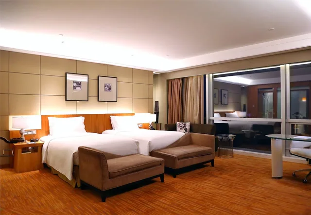 غرفة فاخرة بسريرين منفصلين بإطلالة على المدينة، Sofitel Galaxy Nanjing 1/3