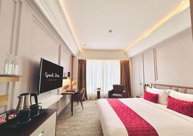 غرفة سوبيريور بسرير كينج أو سرير مزدوج، Grand Zuri Bsd City 1/6