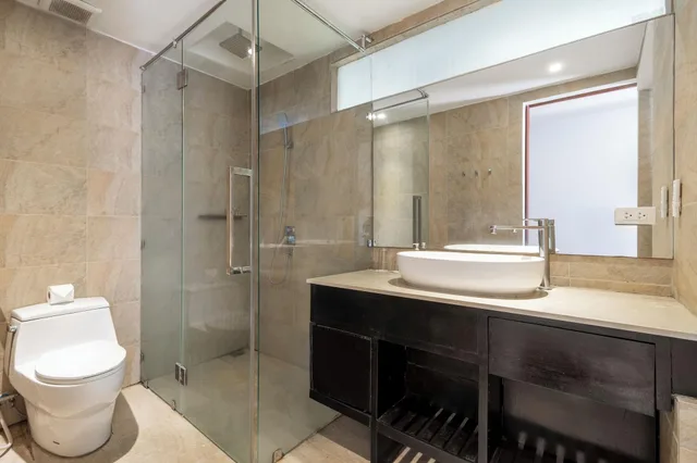 Deluxe, Shared Jetted Tub، Zara Resort (ex The Privilege Hotel Ezra Royal Beach) 9/9