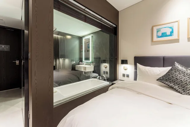 غرفة ديلوكس بسرير كينج بشرفة، Hotel SoulHada Incheon 4/6