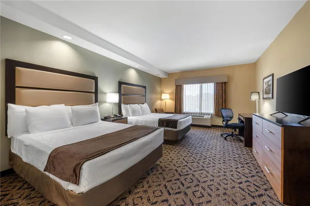 غرفة ركنية بسريرين كوين، Best Western Plus College Park Hotel 1/3